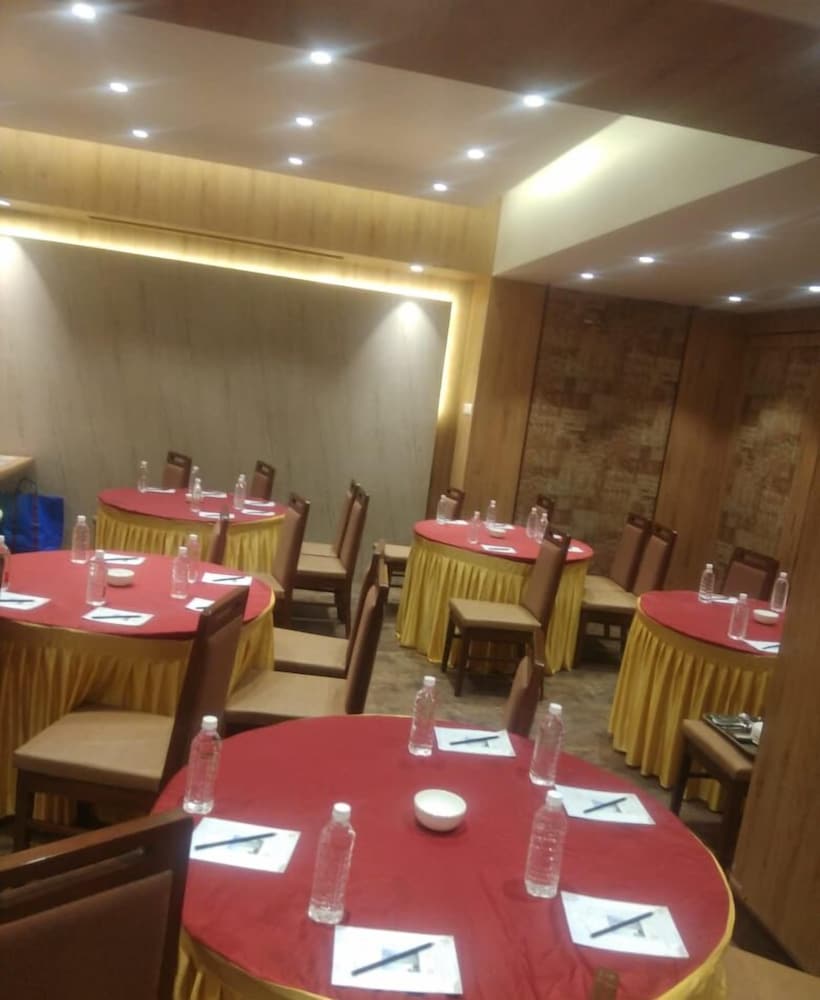 Фото Hotel Cliffton