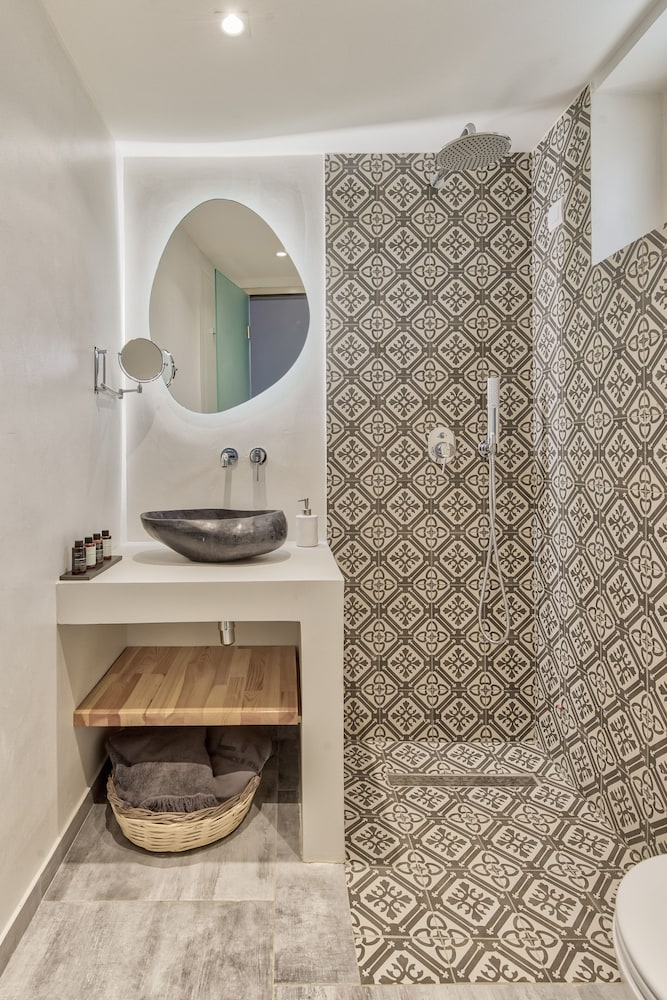 Фото Aliv Stone Suites & SPA