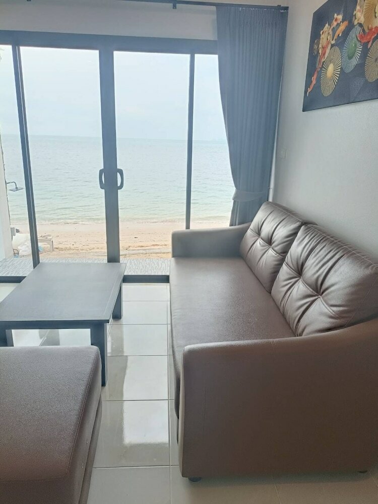 Фото March Samui