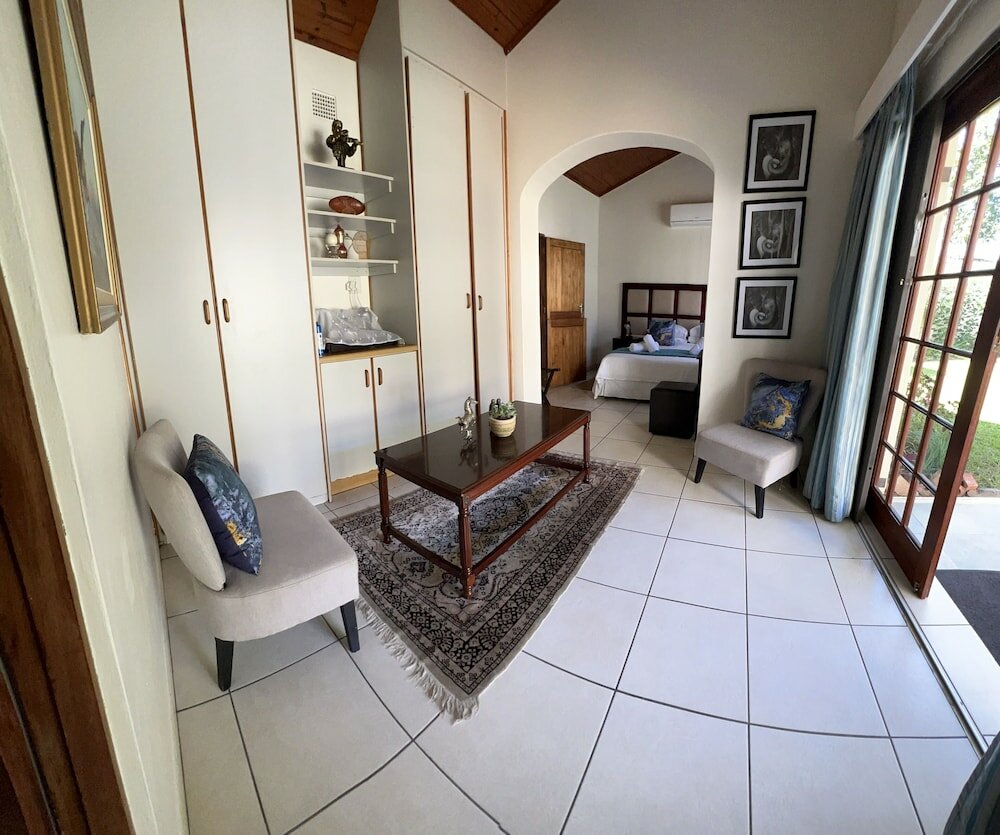 Фото Whalesong Guest House