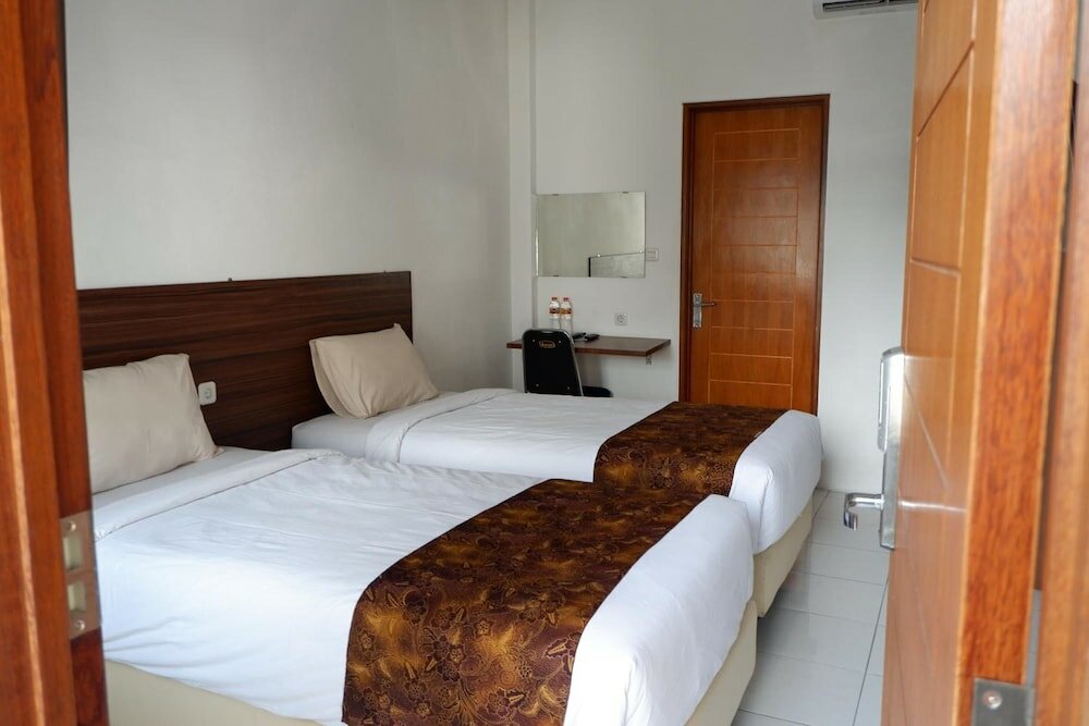 Фото Netral Hotel