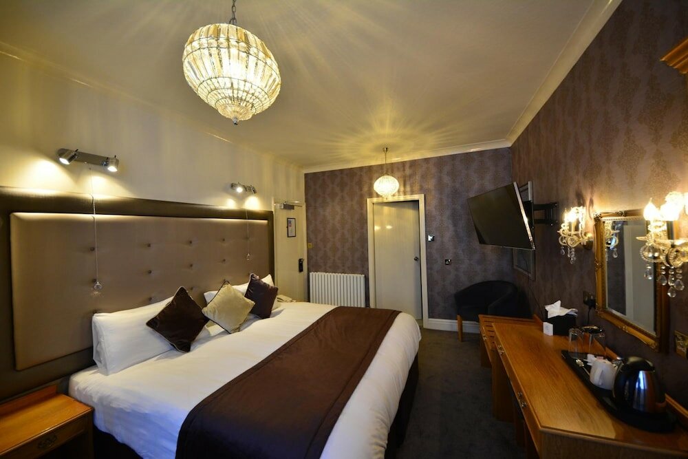 Фото The Crescent Hotel