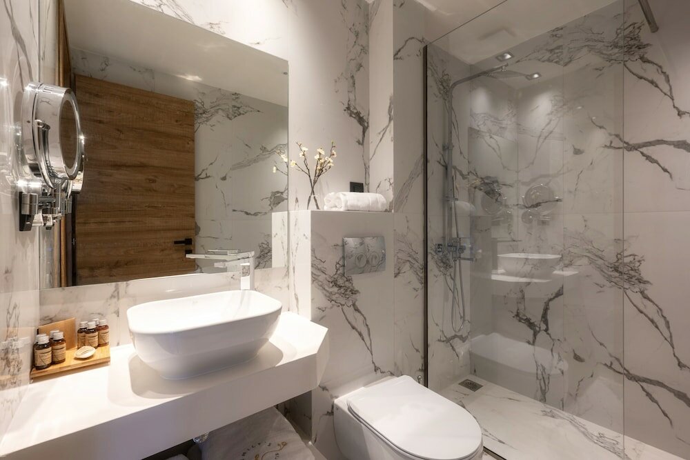 Фото Emily's Luxury Suites