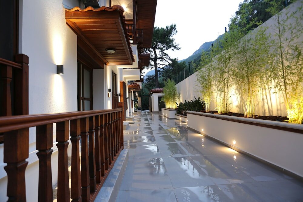 Фото Alp Suites Pinehill