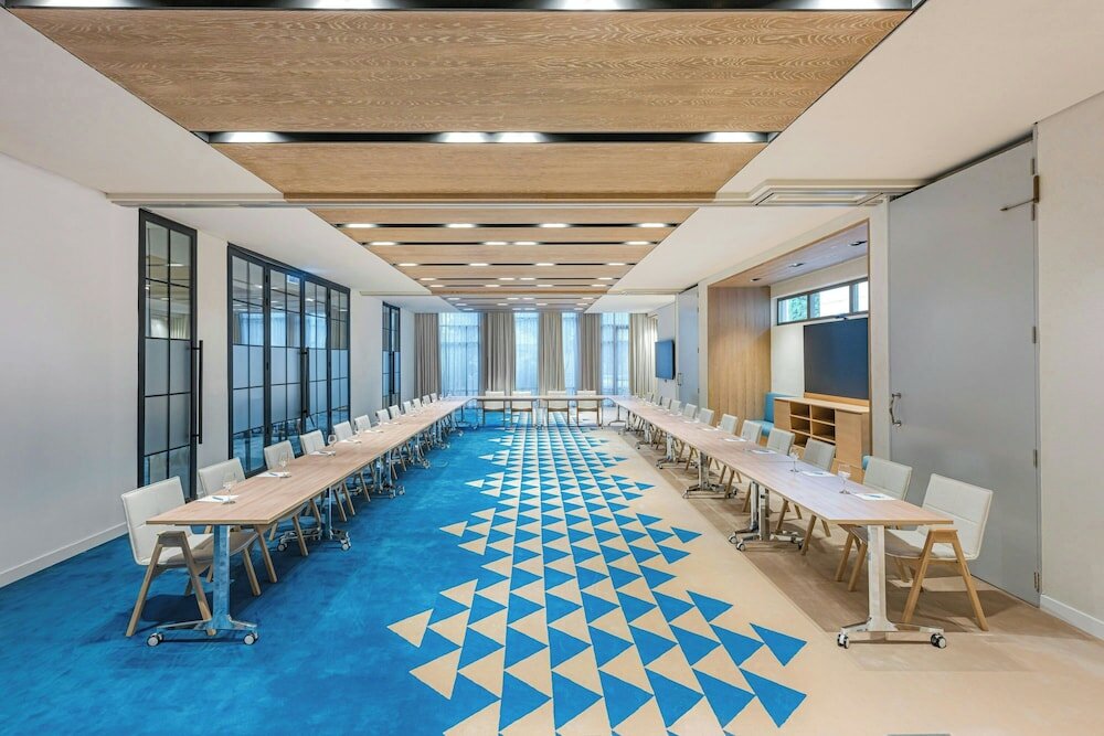 Фото Four Points by Sheraton King Abdulaziz Road