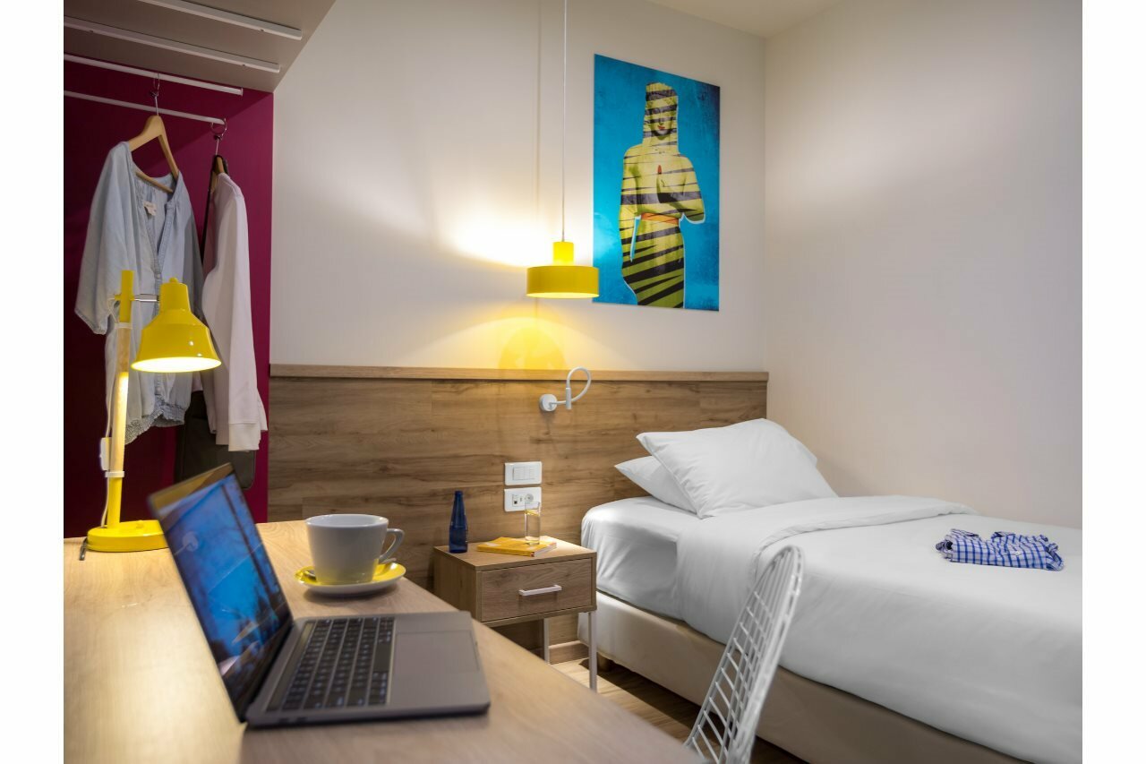 Фото Ibis Styles Athens Routes