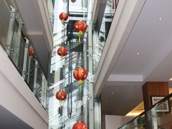 Фото Hotel Pyrenees