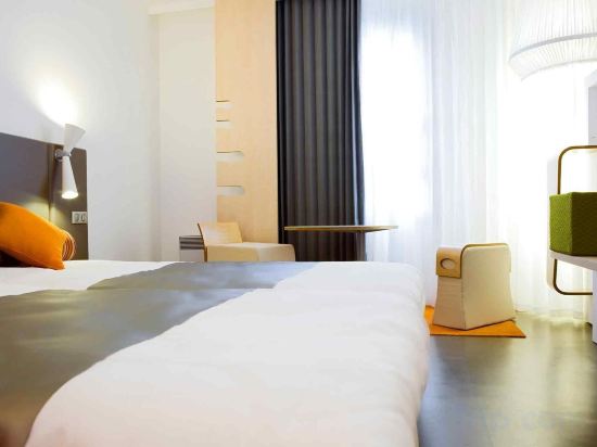 Фото Ibis Styles Evry Cathédrale Hotel