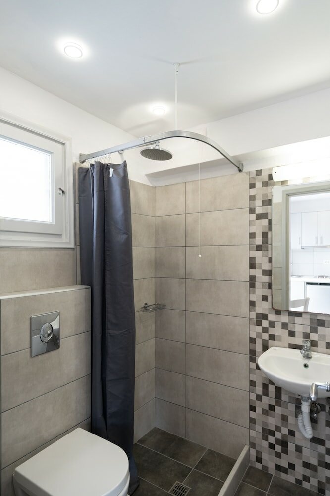 Фото White Lily - Adults Only 16 plus