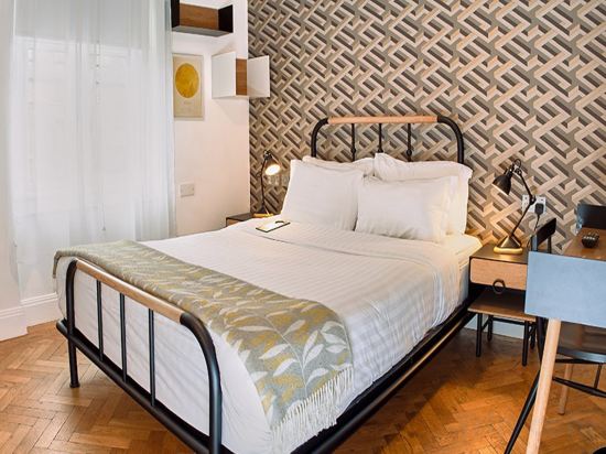 Фото The California