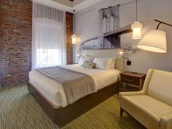 Фото The Brooklyn