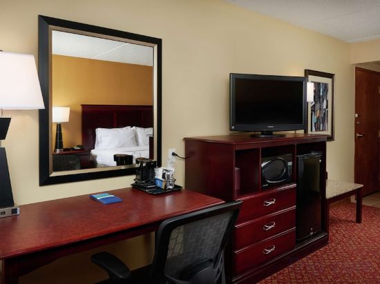 Фото Hampton Inn Newport News-Yorktown