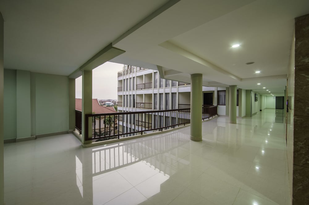 Фото Smiling Hotel