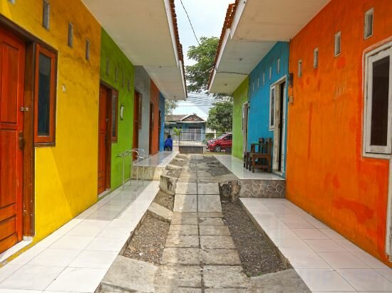 Фото Spot On 92666 Rumah Kos Arafah Syariah