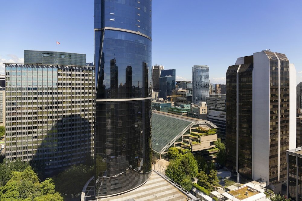 Фото Sheraton Vancouver Wall Centre