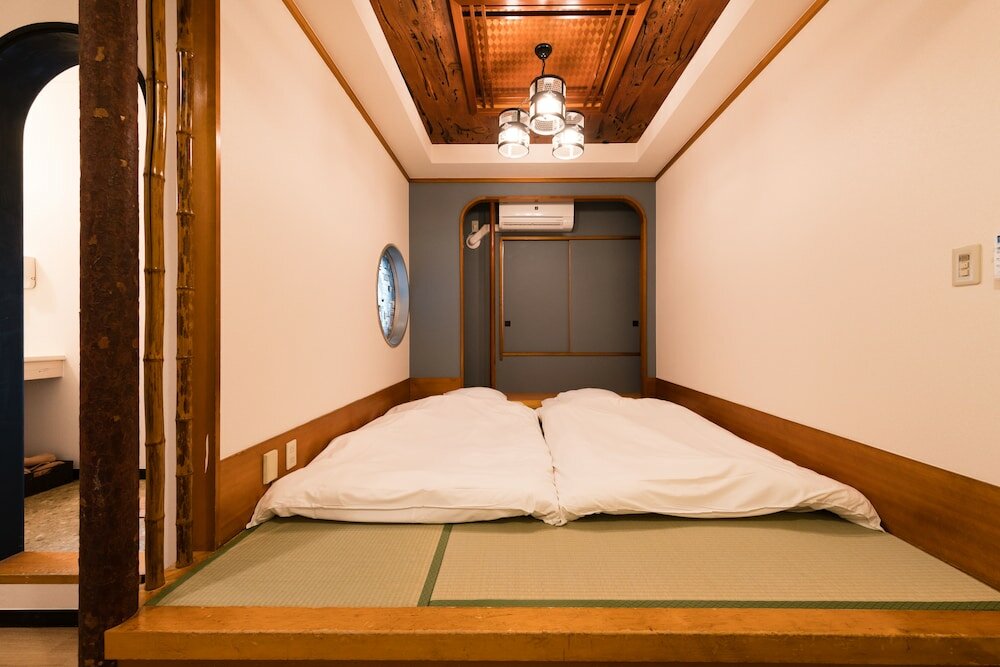 Фото Tokyo Guesthouse Oji Music Lounge