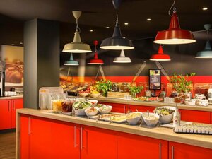 Гостиница Ibis Budapest Heroes Square