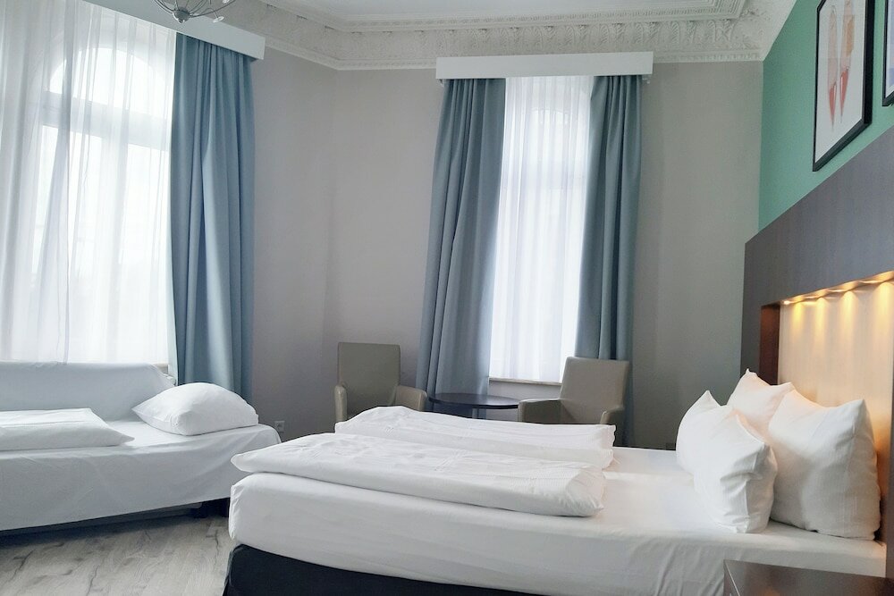 Фото Garner Hotel Hamburg Graf Moltke by Ihg