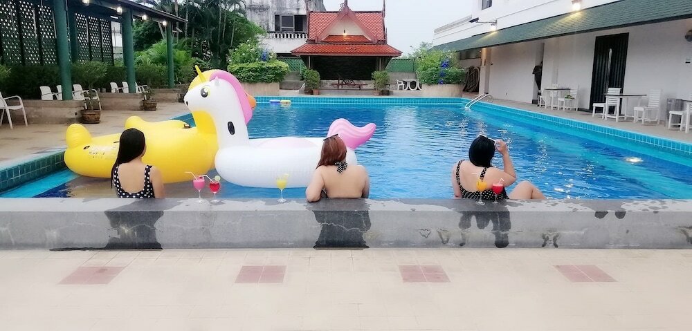 Фото BP Grand Tower Hotel