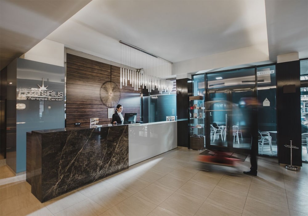 Фото Hotel Sirius