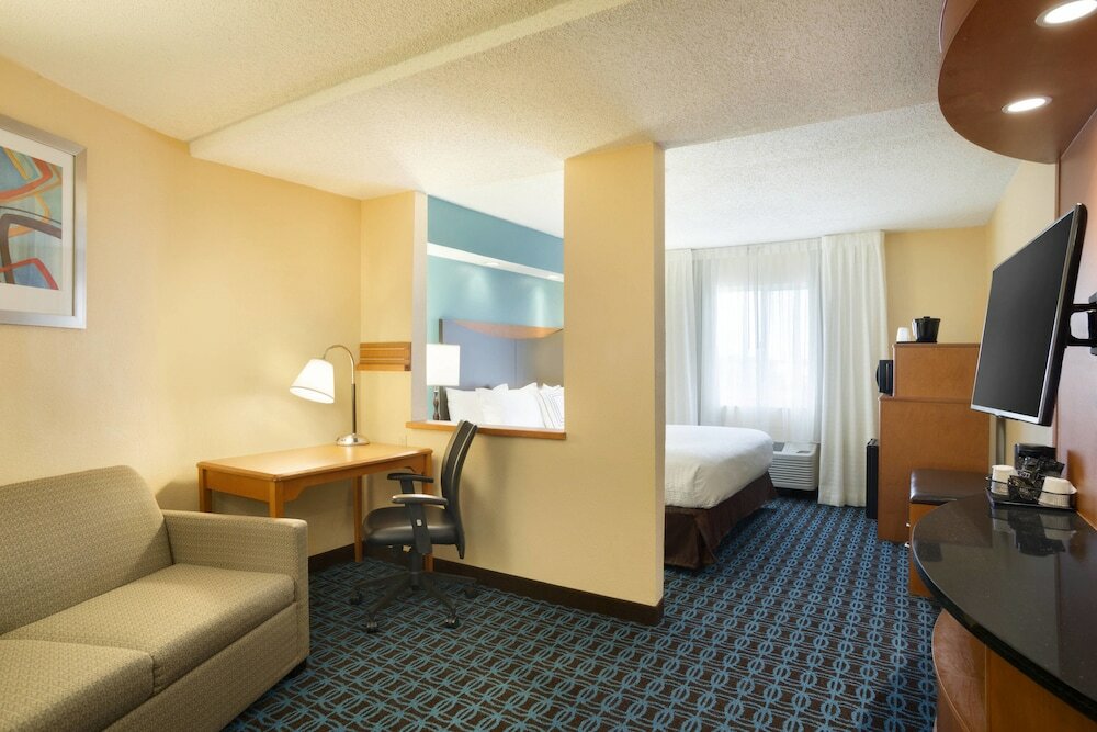 Фото Fairfield Inn & Suites Dallas Plano
