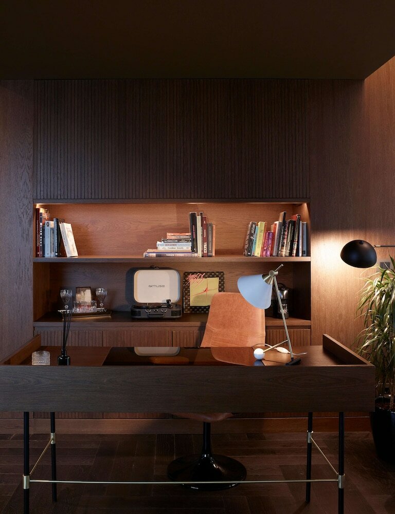 Фото Brown Acropol