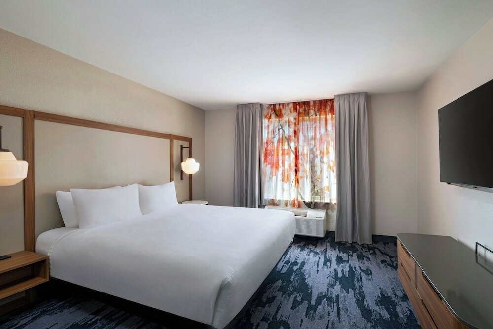 Фото Fairfield Inn & Suites by Marriott Austin-University Area