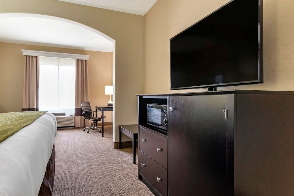 Фото Comfort Inn & Suites Scott-West Lafayette