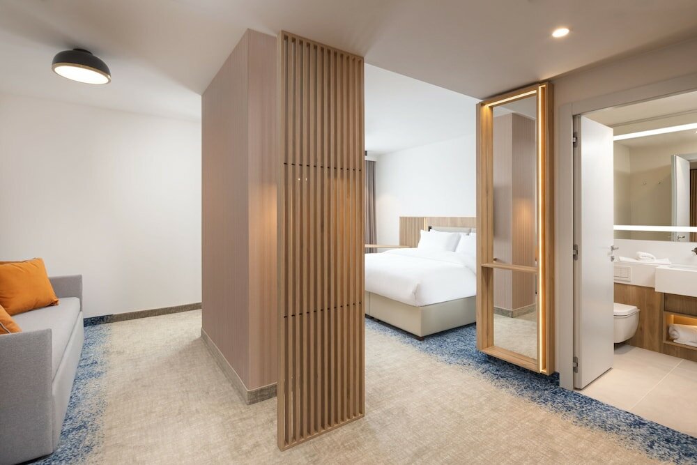 Фото Courtyard by Marriott Cluj-Napoca Downtown