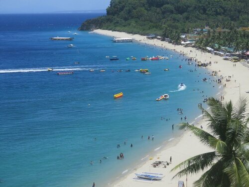 Гостиница Badladz Beach and Dive Resort в Провинции Восточный Миндоро