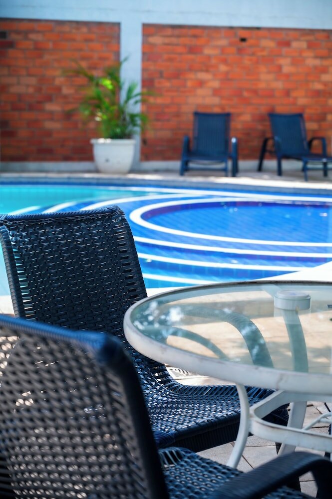 Фото Delcas Hotel