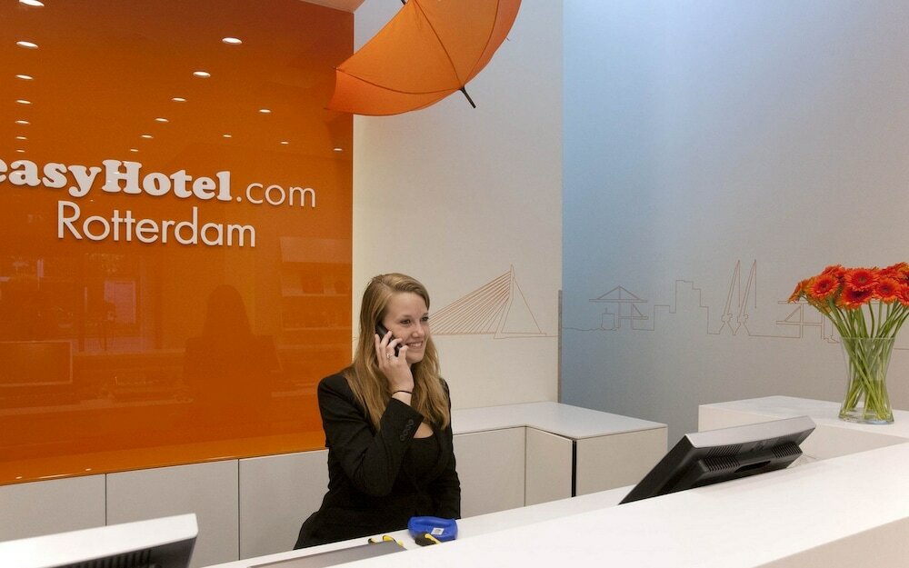 Фото EasyHotel Rotterdam City Centre