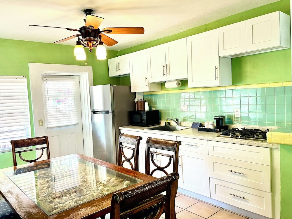 Фото The Pelican Key Largo Cottages