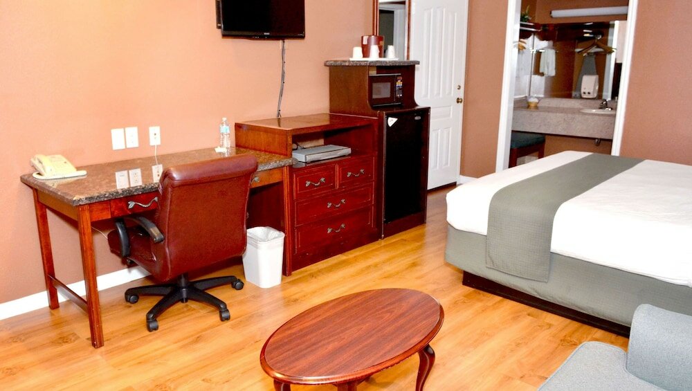 Фото Dynasty Suites Hotel Riverside
