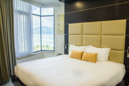 Внешний вид отеля Holiday Beach Hotel Danang в Дананге, фото 5