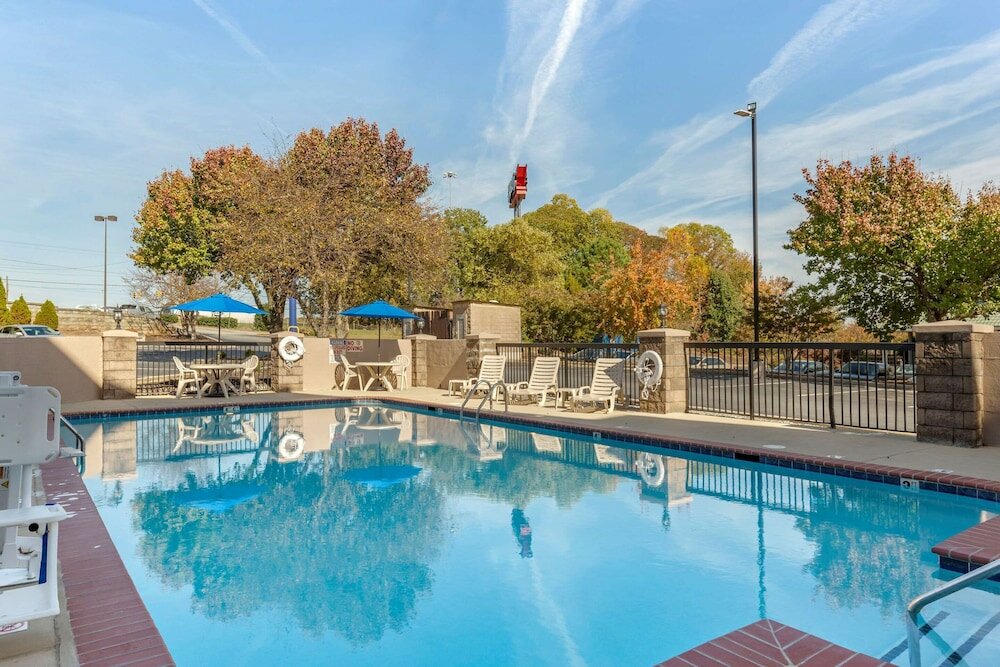 Фото Comfort Inn Greensboro - Kernersville