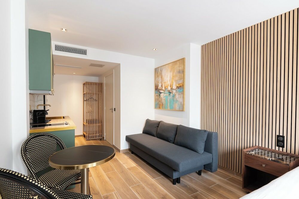 Фото Hotel au Coeur de Republique 