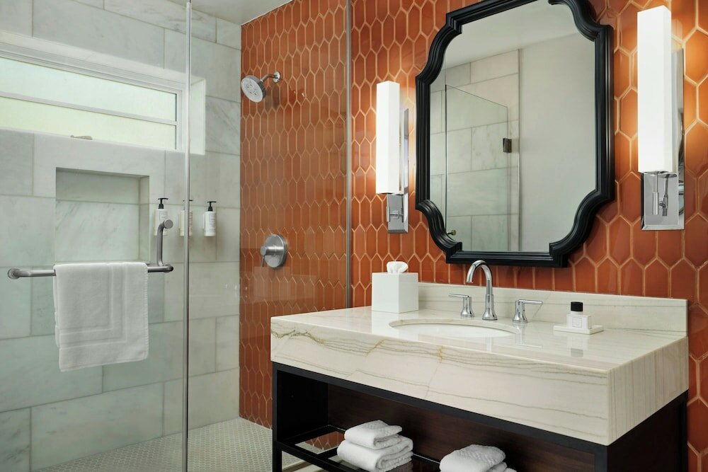 Фото Triada Palm Springs, Autograph Collection by Marriott