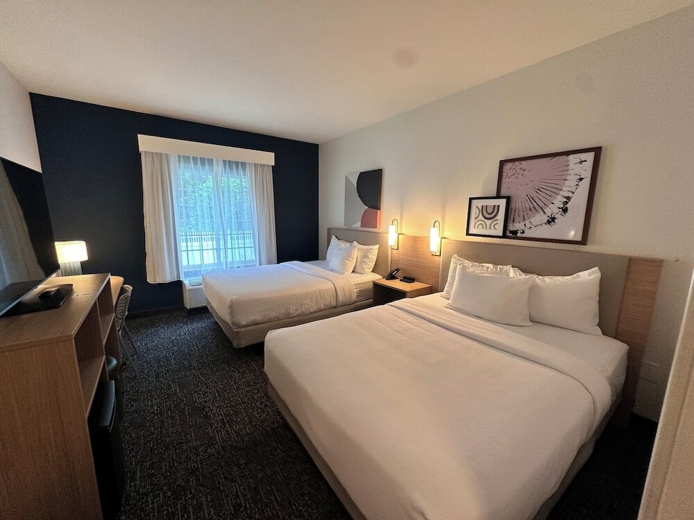 Фото Comfort Inn Guilford near I-95