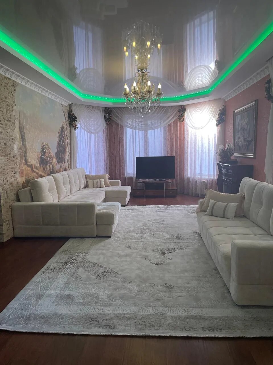 Фото Глория