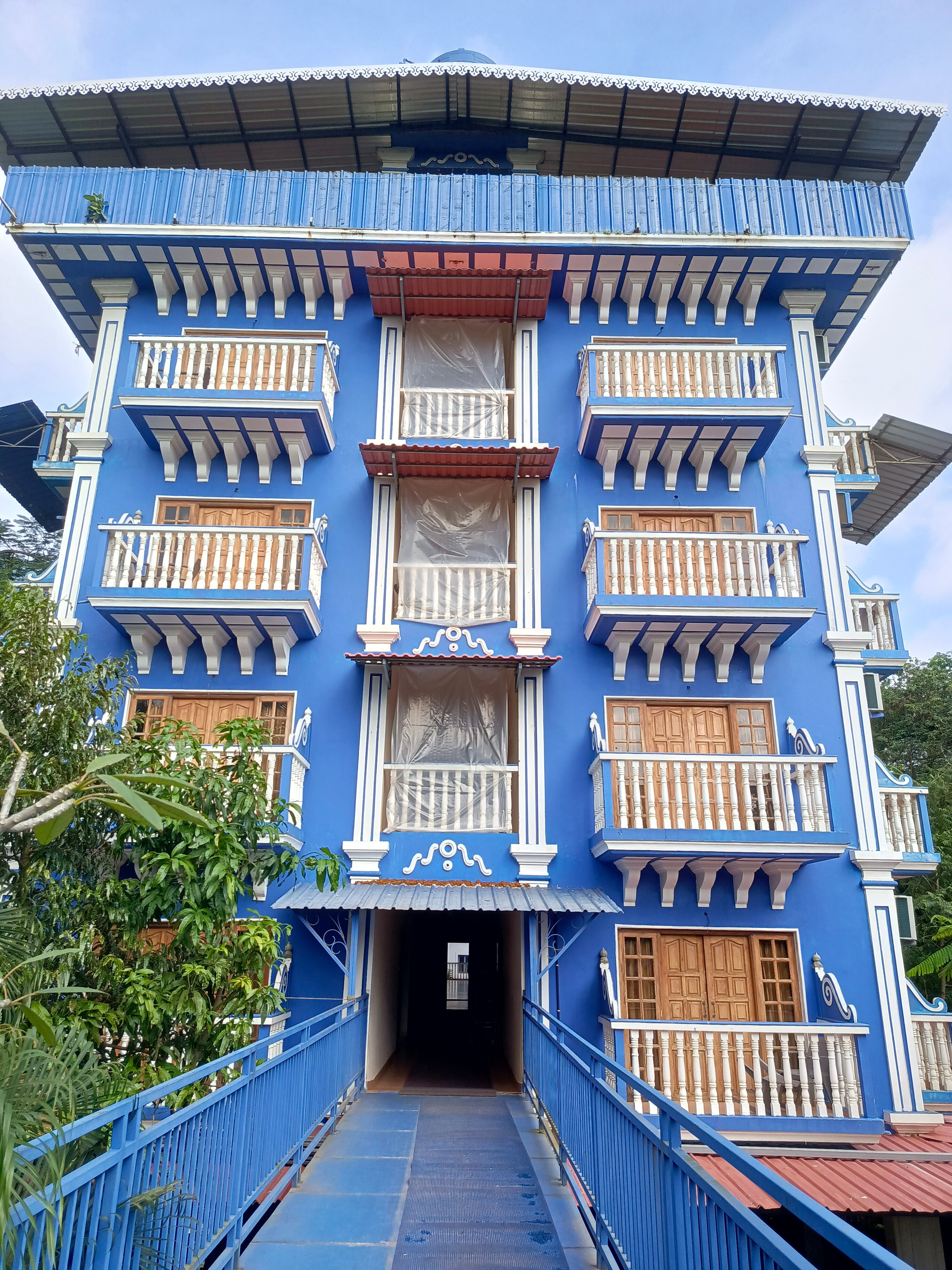 Фото Mayflower Beach Resort