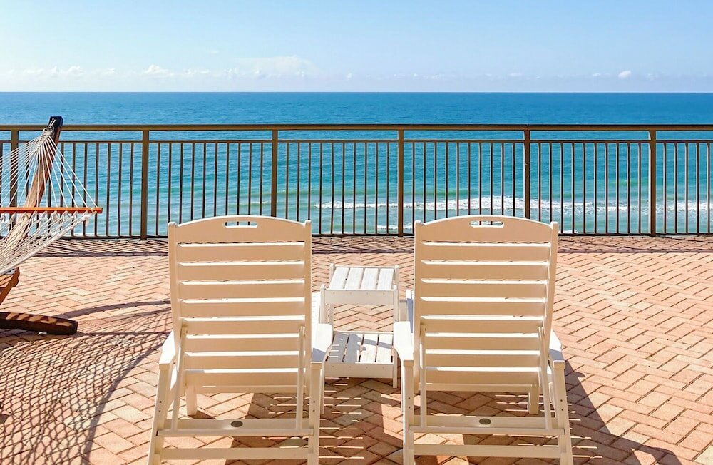 Фото The Caravelle Resort