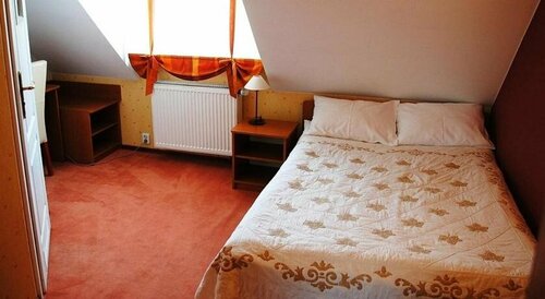 Гостиница Hotel Restaurant Boss в Яроцине