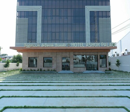 Hotel Ashok Palace