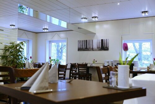 Гостиница Waldhotel Wilhelmshöhe в Кройцтале