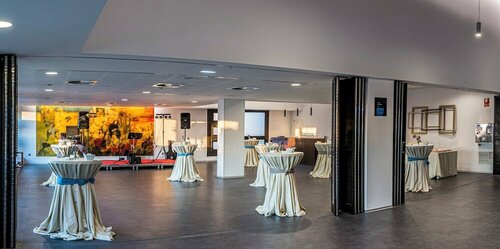 Гостиница Sercotel Gran Hotel Zurbarán в Бадахосе