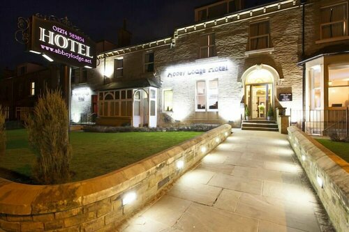 Гостиница The Abbey Lodge Hotel в Брэдфорде