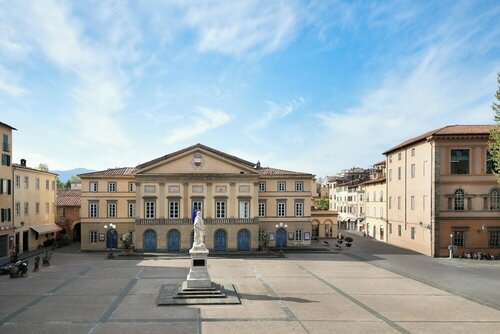 Гостиница Hotel Universo Lucca в Лукке