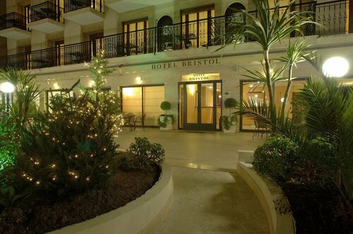 Гостиница Nuovo Hotel Bristol в Алассио