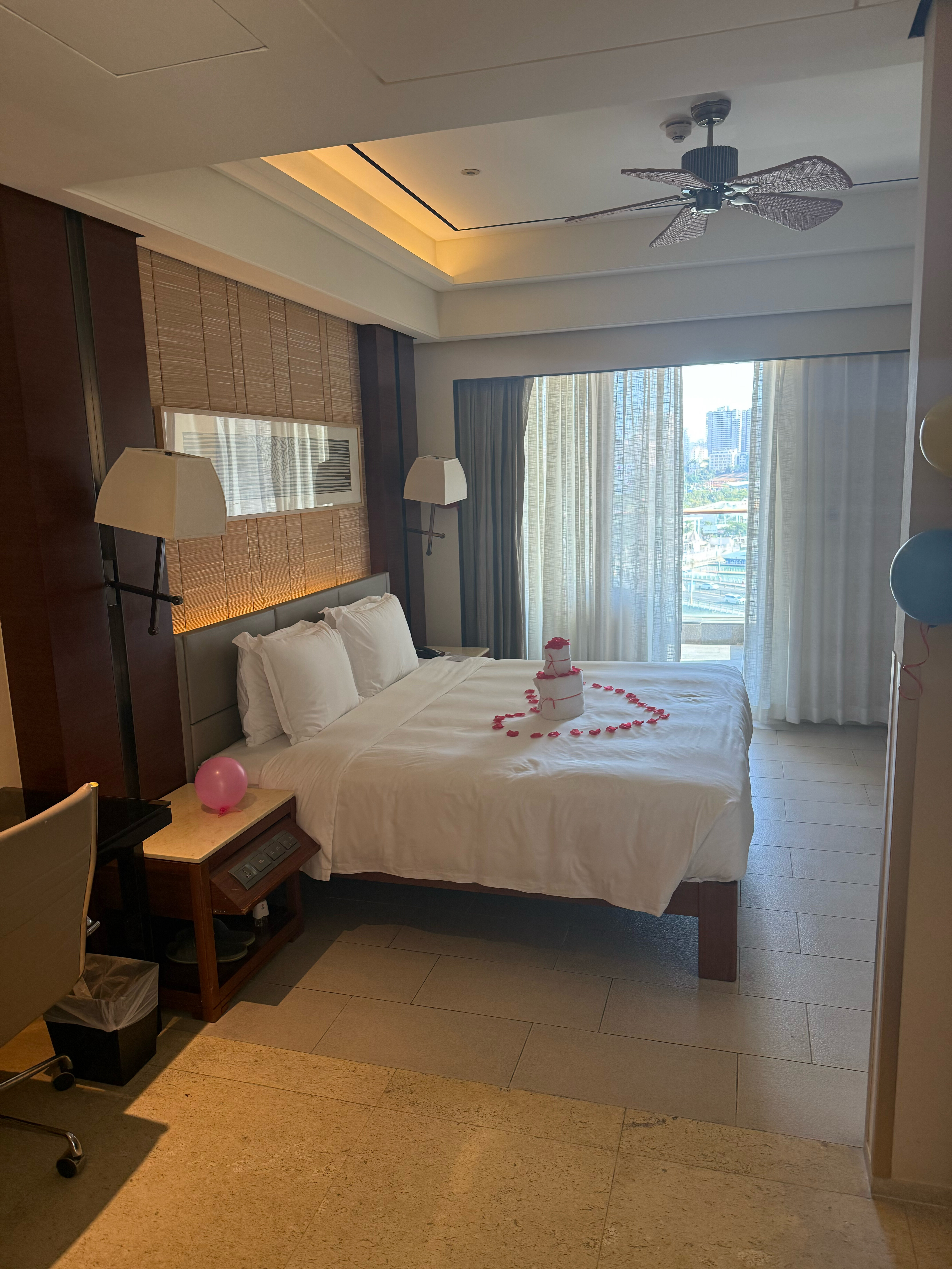 Фото Crowne Plaza Sanya City Center, an Ihg Hotel